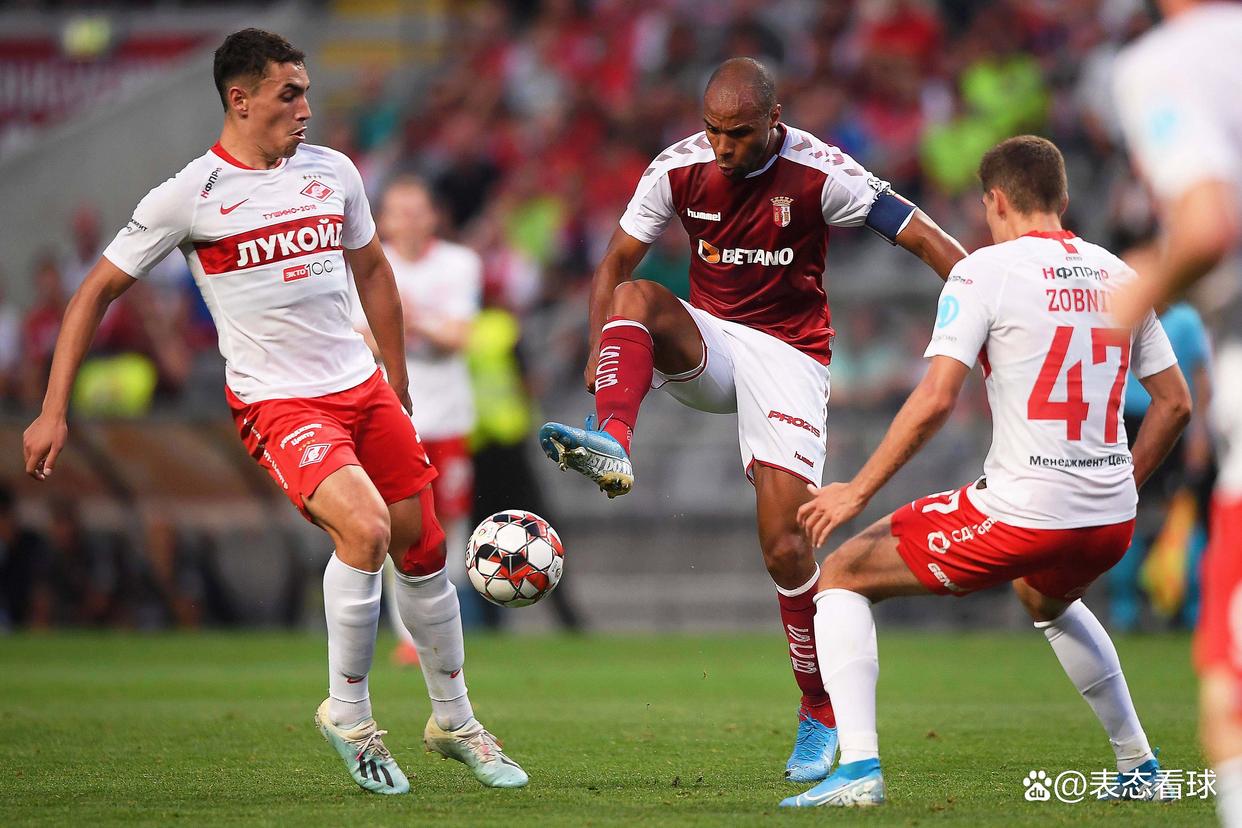 关于里程碑夜！斯图加特迎来里程碑，荷甲关键战刷纪录，底气十足，赛季目标并未改变的信息